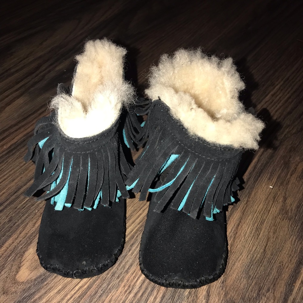 Baby ugg